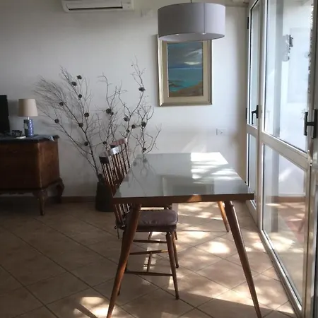 Bellavista Apartment *